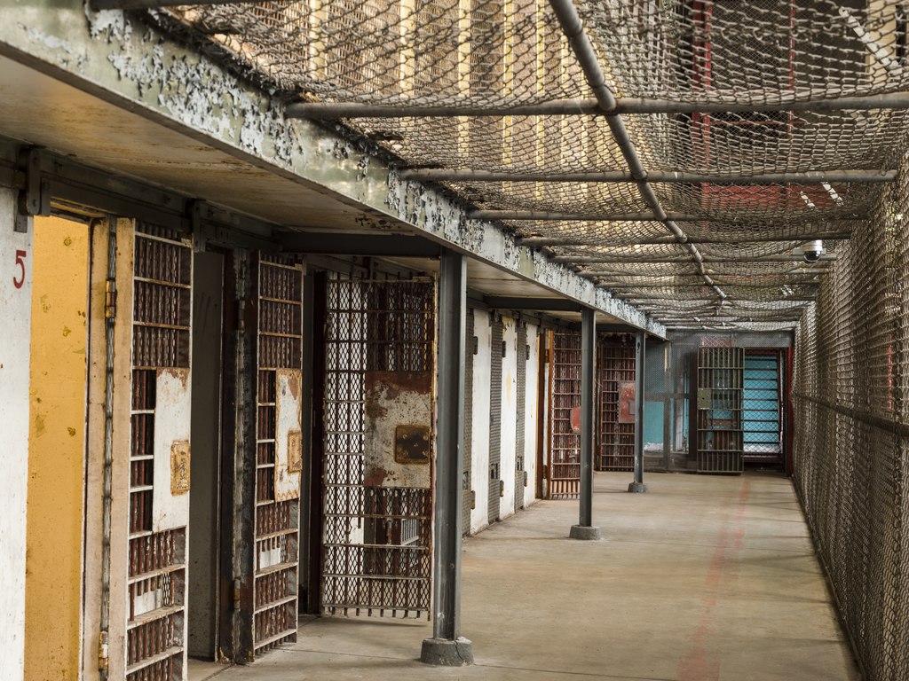 https://upload.wikimedia.org/wikipedia/commons/thumb/b/b7/Portion_of_a_cellblock_at_the_West_Virginia_State_Penitentiary%2C_a_retired%2C_gothic-style_prison_in_Moundsville%2C_Westated_Virginia_12C_Virginia_12C_Virginia_112_18_18_ 18_12_12 _12_12_12_12_12_12_12_12_8 0156 31 909.tif/lossy-page1-1024px-thumbnail.tif.jpg